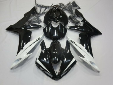 2004-2006 White and Black Yamaha R1 Motorcycle Fairing UK
