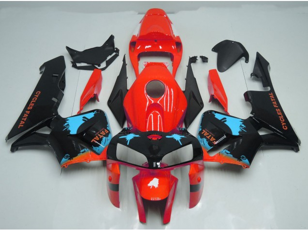 2005-2006 Light Blue Splatter on Red Honda CBR600RR Motorcycle Fairing UK 2005-2006 Light Blue Splatter on Red Honda CBR600RR Motorcycle Fairing UK