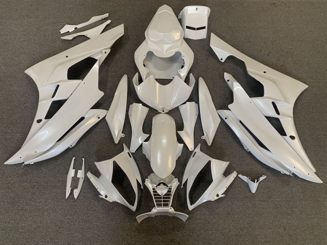 2006-2007 Pearl White Yamaha R6 Motorcycle Fairing UK 2006-2007 Pearl White Yamaha R6 Motorcycle Fairing UK