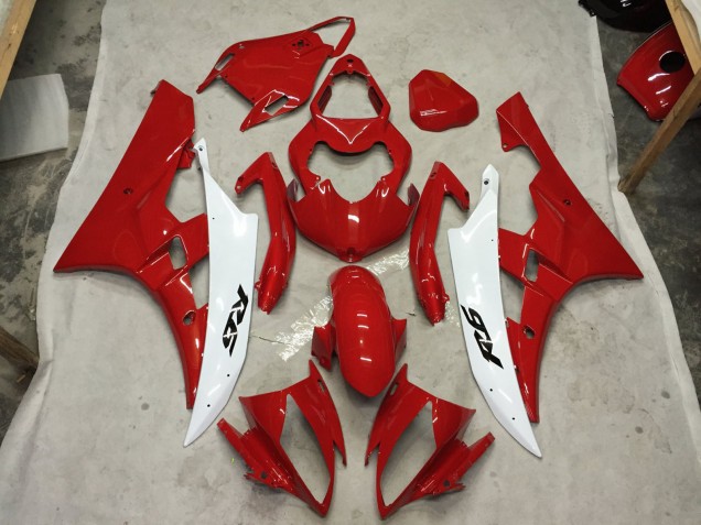 2006-2007 Red and White C2W Yamaha R6 Motorcycle Fairing UK 2006-2007 Red and White C2W Yamaha R6 Motorcycle Fairing UK